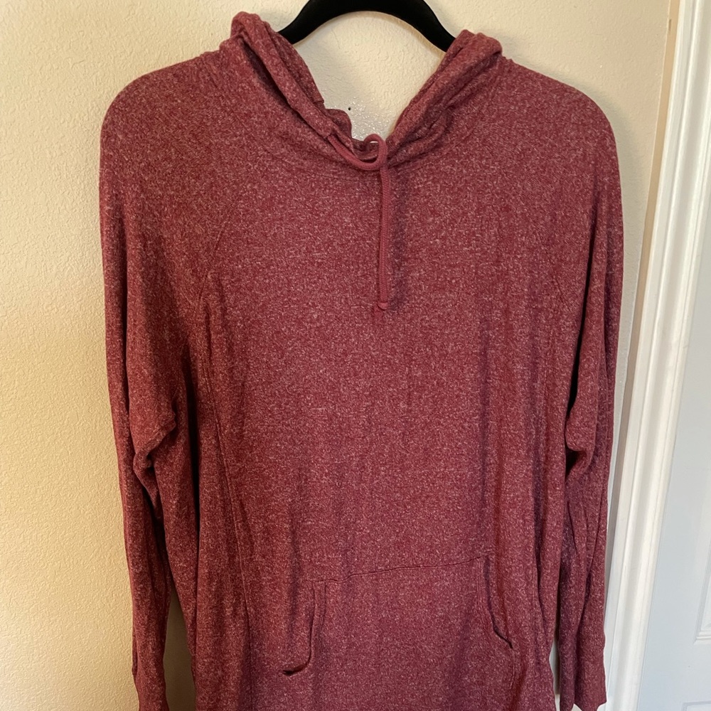 Maroon mossimo light sweater